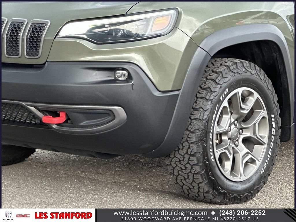 Used 2021 Jeep Cherokee Trailhawk AWD/4WD image 9