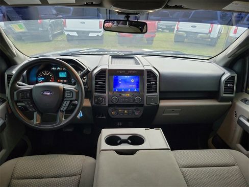 Used 2020 Ford F150 XLT image 23