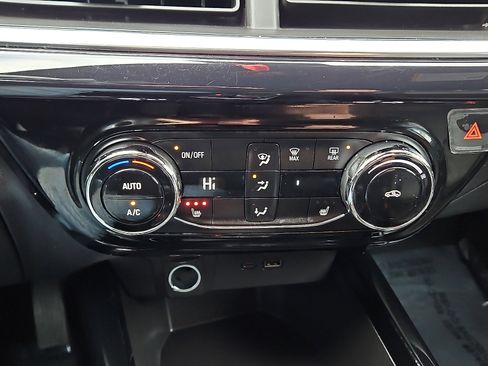 Used 2024 Chevrolet Trax RS w/ Driver Confidence Package image 15