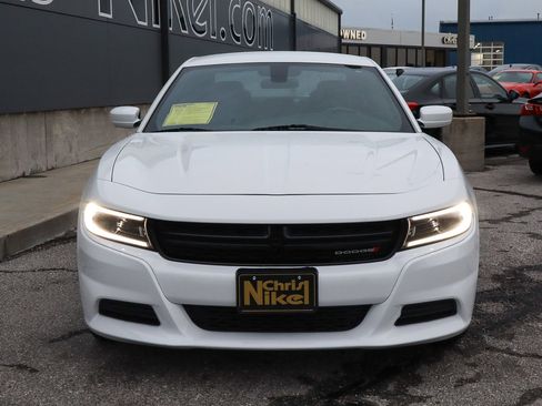 Used 2022 Dodge Charger SXT image 2