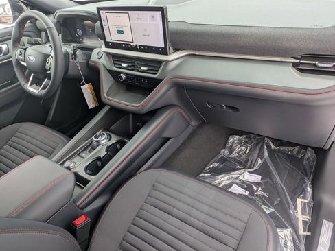 New 2026 Ford Explorer ST-Line image 22