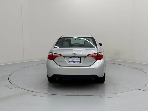 Used 2015 Toyota Corolla LE image 5