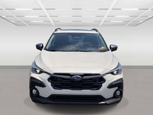Certified 2024 Subaru Crosstrek 2.5i Limited w/ Crosstrek Mirror Package AWD/4WD image 8