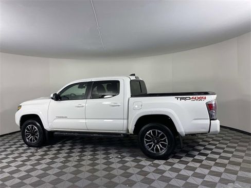 Used 2023 Toyota Tacoma TRD Sport image 5