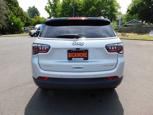 Used 2025 Jeep Compass Limited AWD/4WD image 20