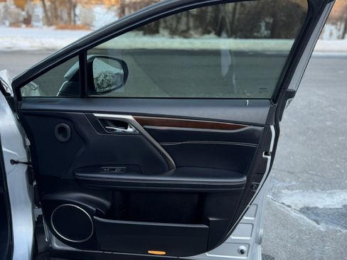 Used 2019 Lexus RX 450h AWD w/ Navigation Package image 29