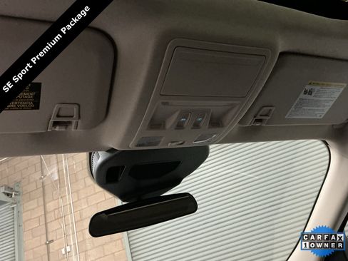 Used 2020 Ford Escape SE Sport image 29