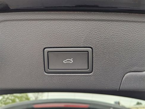 New 2026 Volkswagen Atlas Cross Sport SEL Premium R-Line image 15