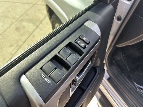 Certified 2019 Toyota 4Runner Limited AWD/4WD image 14