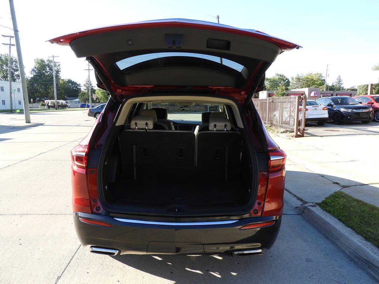 Used 2019 Buick Enclave Essence w/ Trailering Package, 5000 lbs. FWD image 31