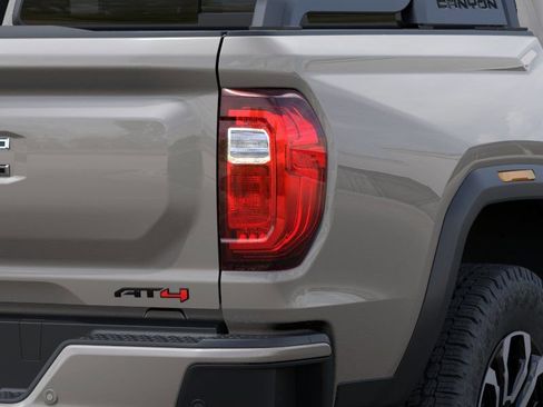 New 2026 GMC Canyon AT4 w/ Nightfall Edition AWD/4WD image 12