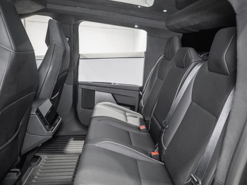Used 2024 Tesla Cybertruck Cyberbeast AWD/4WD image 17