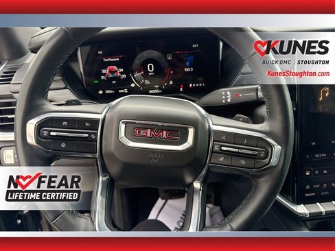 Used 2024 GMC Acadia Elevation image 27