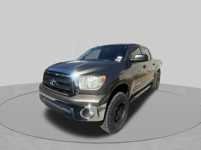 Used 2013 Toyota Tundra 4x4 CrewMax w/ Tow Pkg image 8