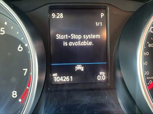 Used 2020 Volkswagen Tiguan S image 12