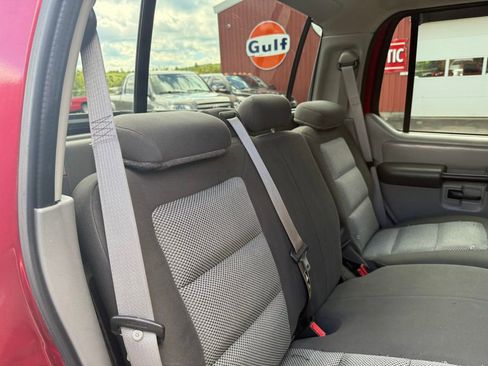 Used 2003 Ford Explorer Sport Trac XLT image 39