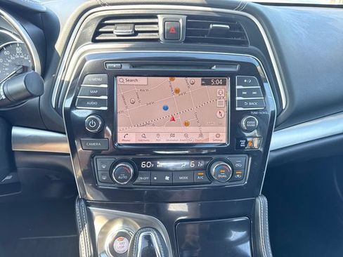 Used 2023 Nissan Maxima SL FWD image 18