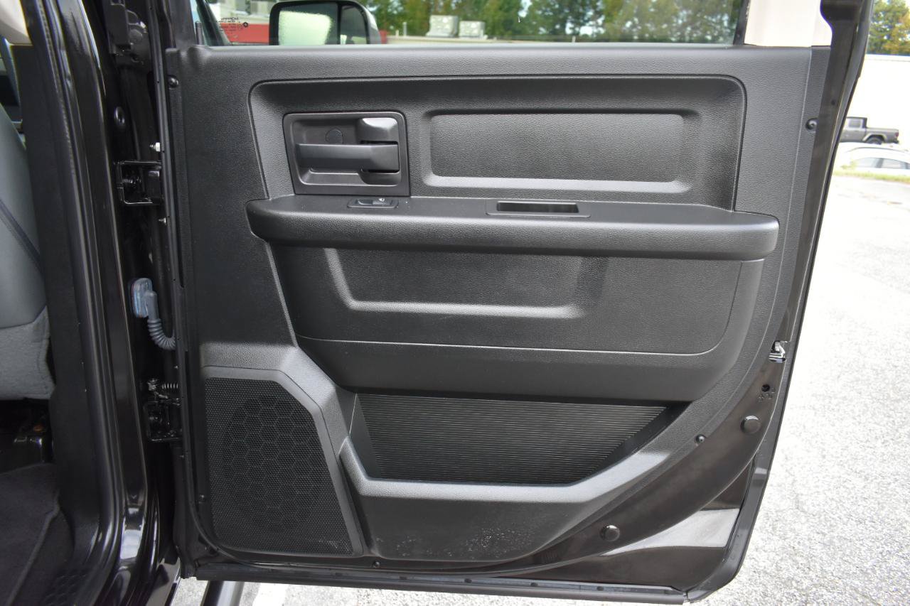 Used 2018 RAM 2500 Tradesman w/ Chrome Appearance Group AWD/4WD image 35