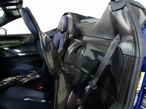 Used 2022 Ferrari SF90 Spider image 45