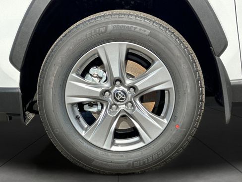 New 2025 Toyota RAV4 XLE image 33