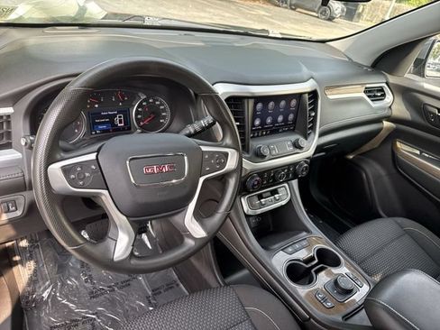 Used 2023 GMC Acadia SLE w/ Driver Convenience Package AWD/4WD image 16