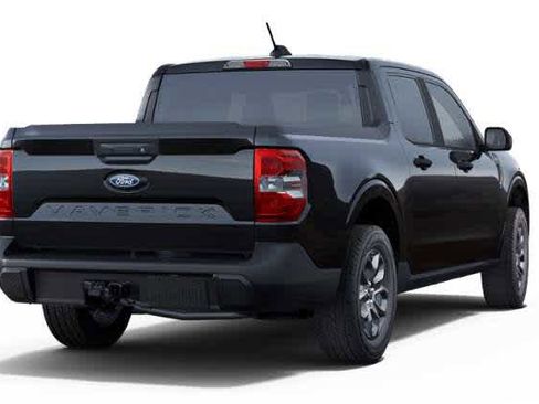 New 2025 Ford Maverick XLT w/ Equipment Group 301A image 17