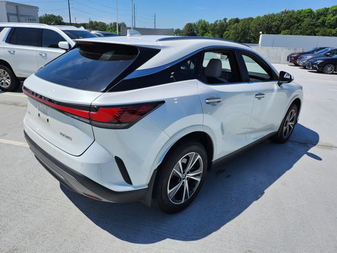 Used 2023 Lexus RX 350 Premium w/ Cold Area Package FWD image 5