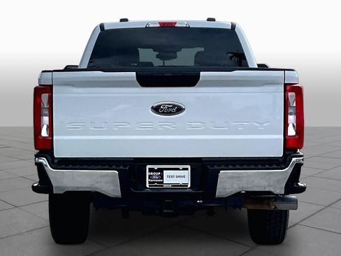 Used 2025 Ford F250 XLT AWD/4WD image 5