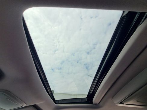 Used 2022 Honda Pilot Touring image 32