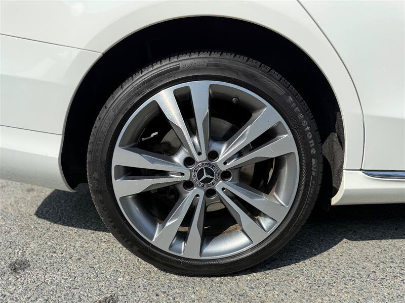Used 2018 Mercedes-Benz C 300 4MATIC Sedan image 12