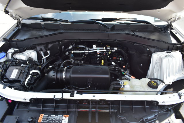Used 2023 Ford Explorer XLT AWD/4WD image 49