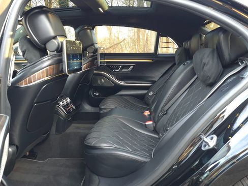 Used 2021 Mercedes-Benz S 580 4MATIC Sedan w/ Warmth & Comfort Package image 16