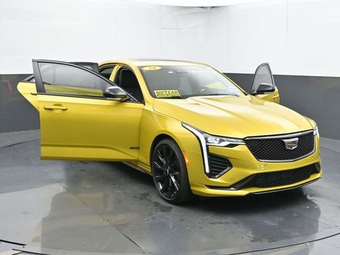 Used 2024 Cadillac CT4 V w/ LPO, ONYX Package image 52