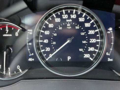 New 2025 MAZDA CX-5 Signature image 2