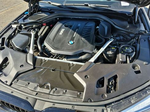 Used 2018 BMW 540i xDrive 540i X drive M Sport Pkg image 10