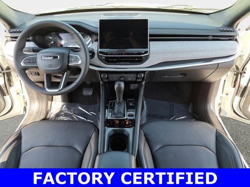 Certified 2023 Jeep Compass Latitude AWD/4WD image 2