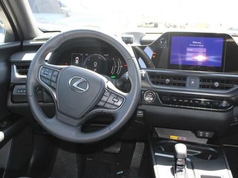 Certified 2025 Lexus UX 300h FWD image 14