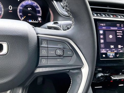 Certified 2023 Jeep Grand Cherokee Altitude AWD/4WD image 29