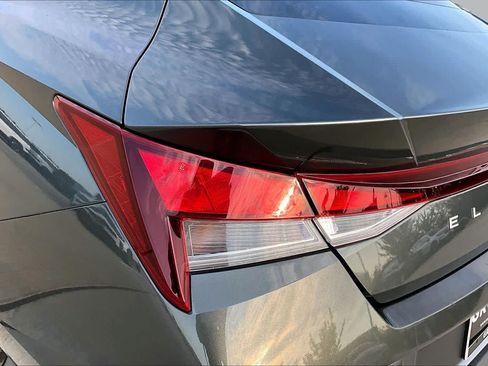 Used 2024 Hyundai Elantra SEL FWD image 29