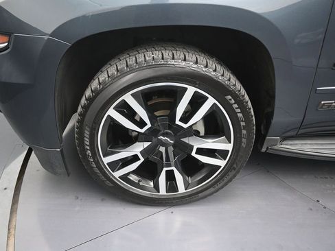 Used 2019 Chevrolet Suburban Premier AWD/4WD image 9