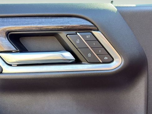 Used 2022 Chevrolet Silverado 1500 LTZ w/ LTZ Premium Package image 25