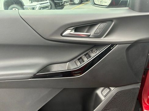 New 2026 Chevrolet Equinox LT w/ Convenience Package II image 16