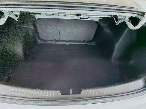 Used 2024 Chevrolet Malibu LT FWD image 28