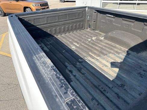 Used 2022 Chevrolet Silverado 2500 Custom w/ Custom Value Package AWD/4WD image 24