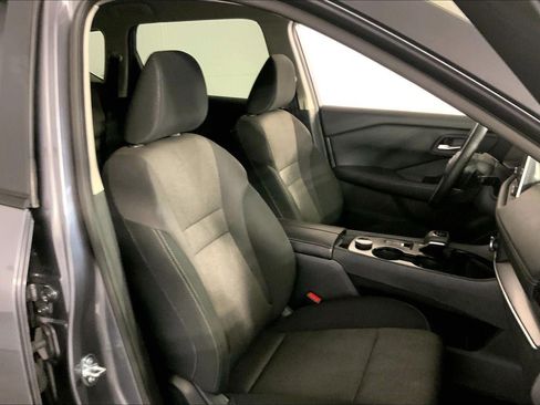 Used 2025 Nissan Rogue SV AWD/4WD image 7