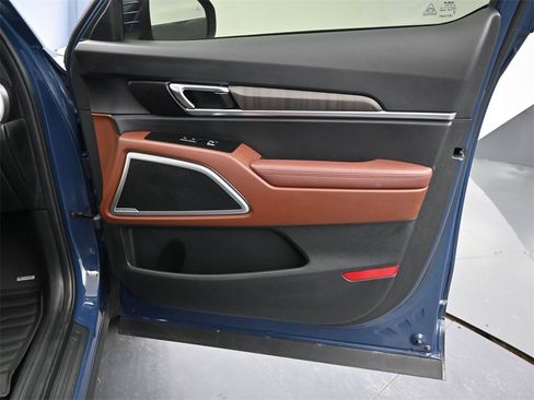 Certified 2023 Kia Telluride EX image 23