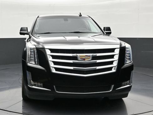 Used 2020 Cadillac Escalade 2WD image 8