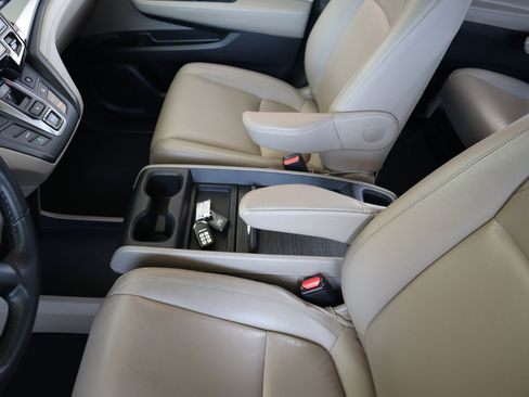 Used 2018 Honda Odyssey EX-L image 41