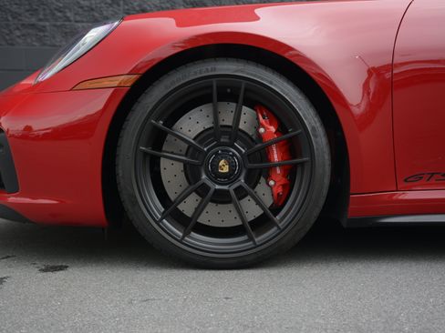Certified 2024 Porsche 911 Targa 4 GTS AWD/4WD image 31
