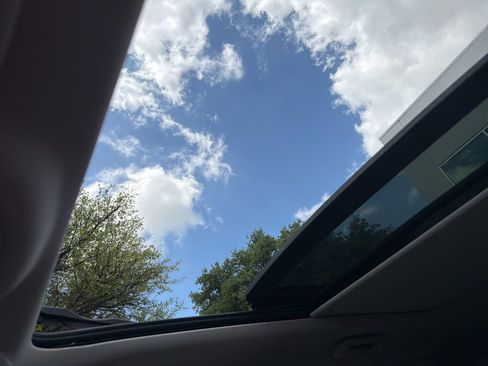 Used 2018 Jeep Compass Latitude w/ Popular Equipment Group image 8